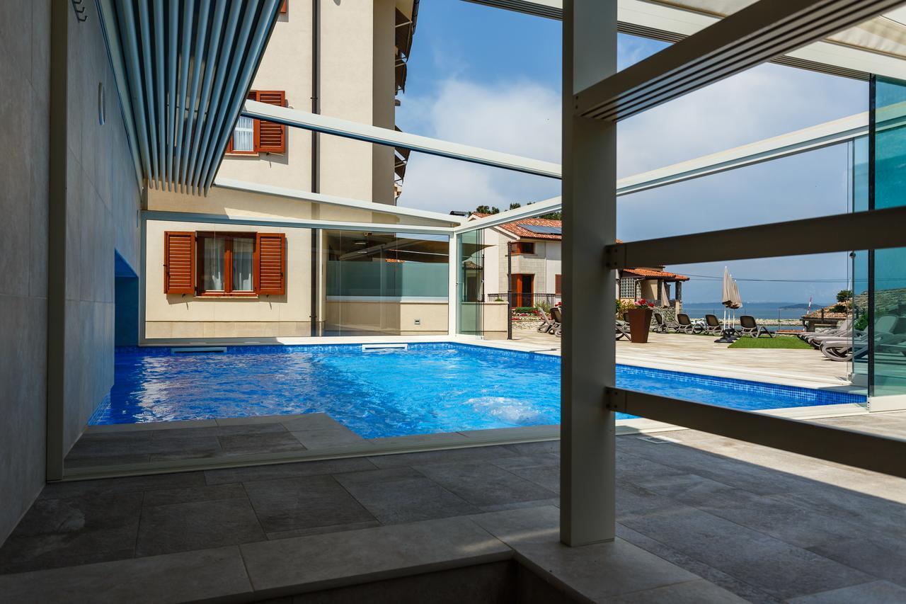 Villa Aria Malinska Exterior photo